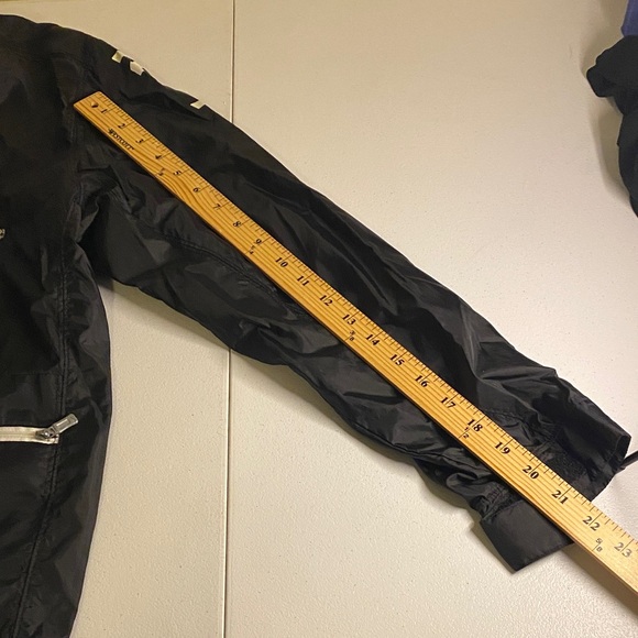 Nike Unisex Black and White Windbreaker 90’s Style Sz L (12-14) - Picture 13 of 13